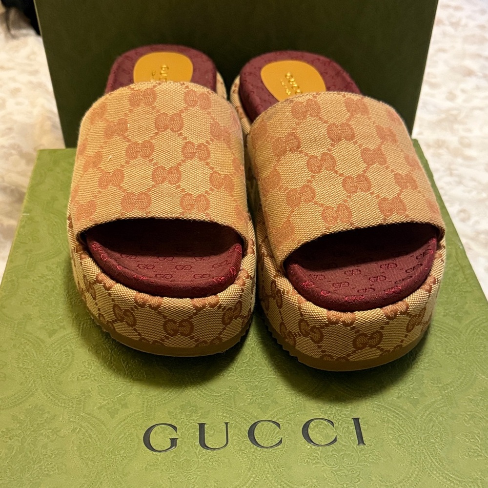 Gucci Guccissima Beige Ruggine Sandals